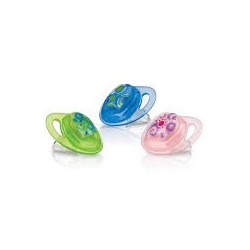 NUBY SUCETTE EN SILICONE PRISM ORTHODONTIQUE AVEC PICOTS DE MASSAGE 6- 18 MOIS (20-ID5756MOSM ).